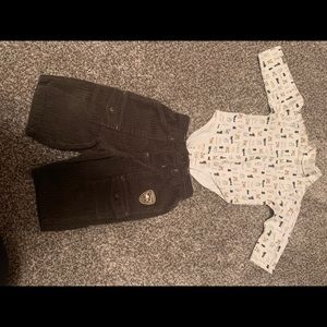 train design turtle neck and corduroy pants